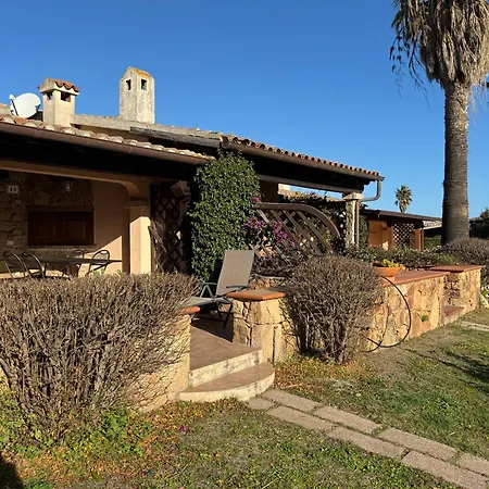 Casa Isuledda 48 アパート